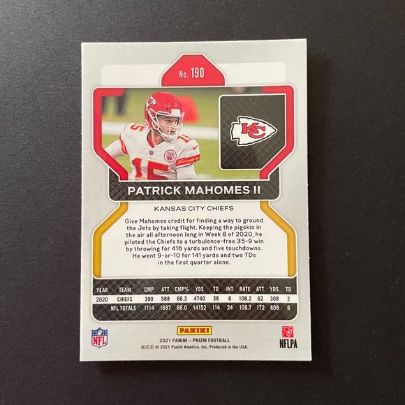 Patrick Mahomes II: Kansas City Chiefs, Quarterback 2021 Panini Prizm #190 - Picture 2 of 2